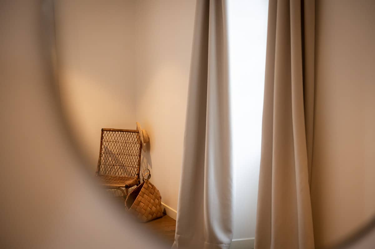 TOUR DETAIL MIROIR 21P01-0040